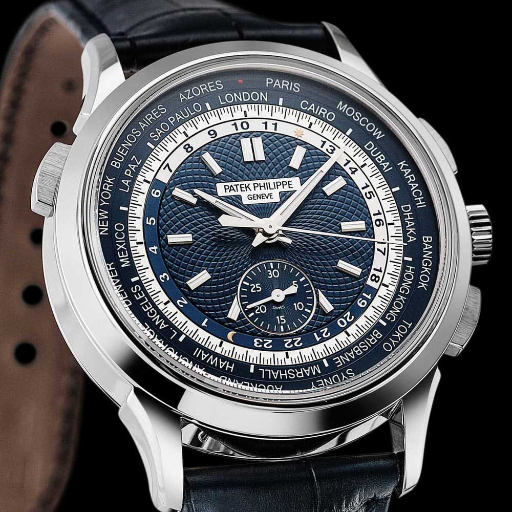 The ref. 5930 offers a unique combination of a World Time function and an automatic vertical clutch flyback chronograph with a 30-minute counter.