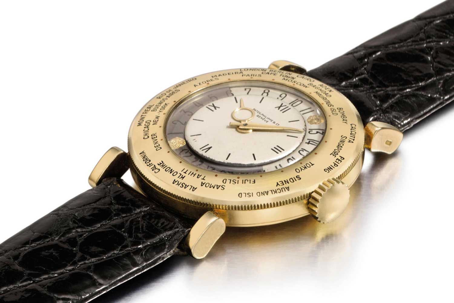 Patek Philippe ref. 1416 looks almost exactly like the ref. 1415 except for its straight lugs, the only difference really being that the 1416 had an inner bezel that was slightly larger, 20.8mm vs 20.5mm. (Image: Christie’s)