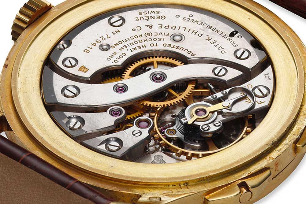The movement selected for ref. 2597 was a modified 12-400, the 12-400 HS (Heures Sautantes or Jumping Hours). (Image : Collectability)